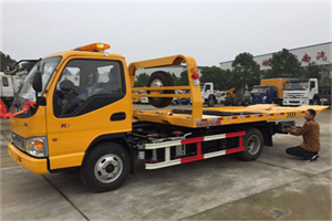 伊吾哪里有拖车服务